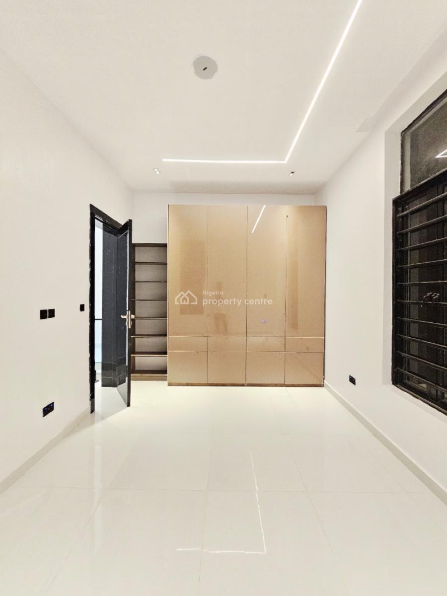 Five (5) Bedroom Detached Duplex in Lekki️️  Location:  Vgc, Lek, Lekki, Lagos, Detached Duplex for Sale