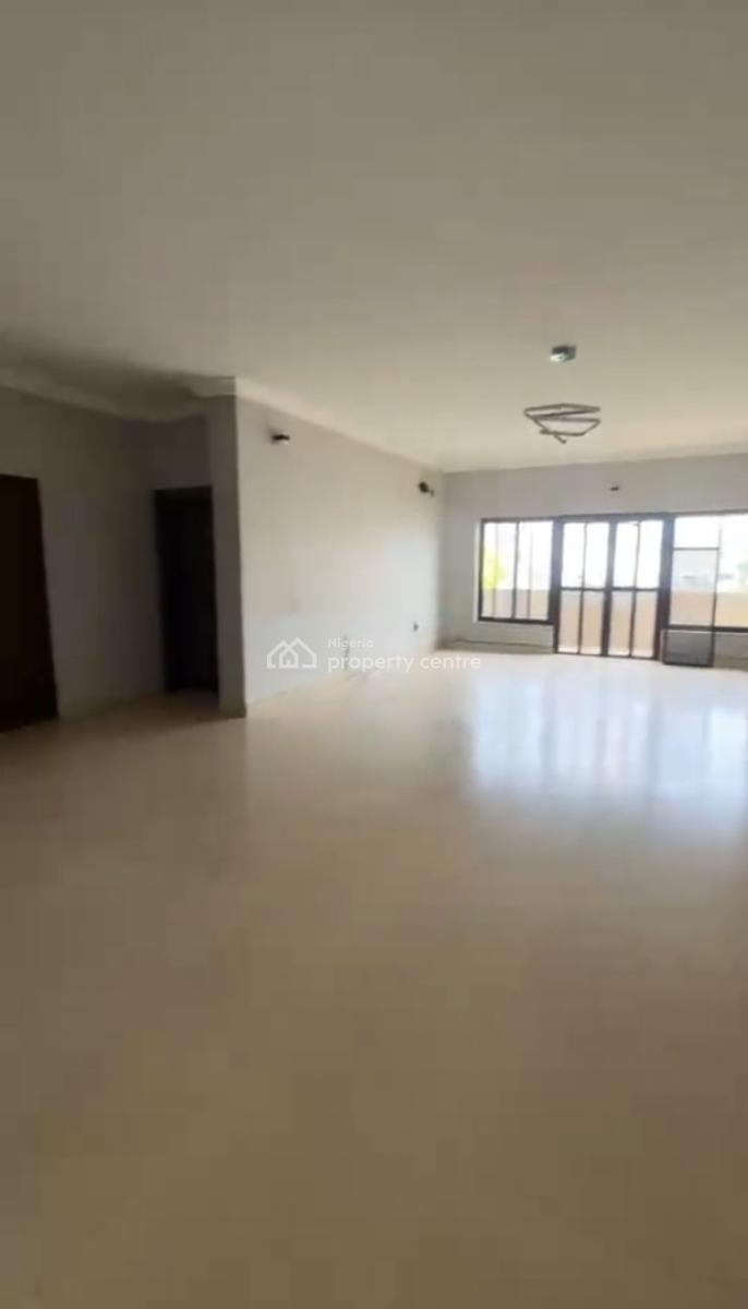 Spacious Service 3bedroom Flat with Bq,gen,elevator,swim/pool, Maitama Main(tarred Rd), Maitama District, Abuja, Flat / Apartment for Rent