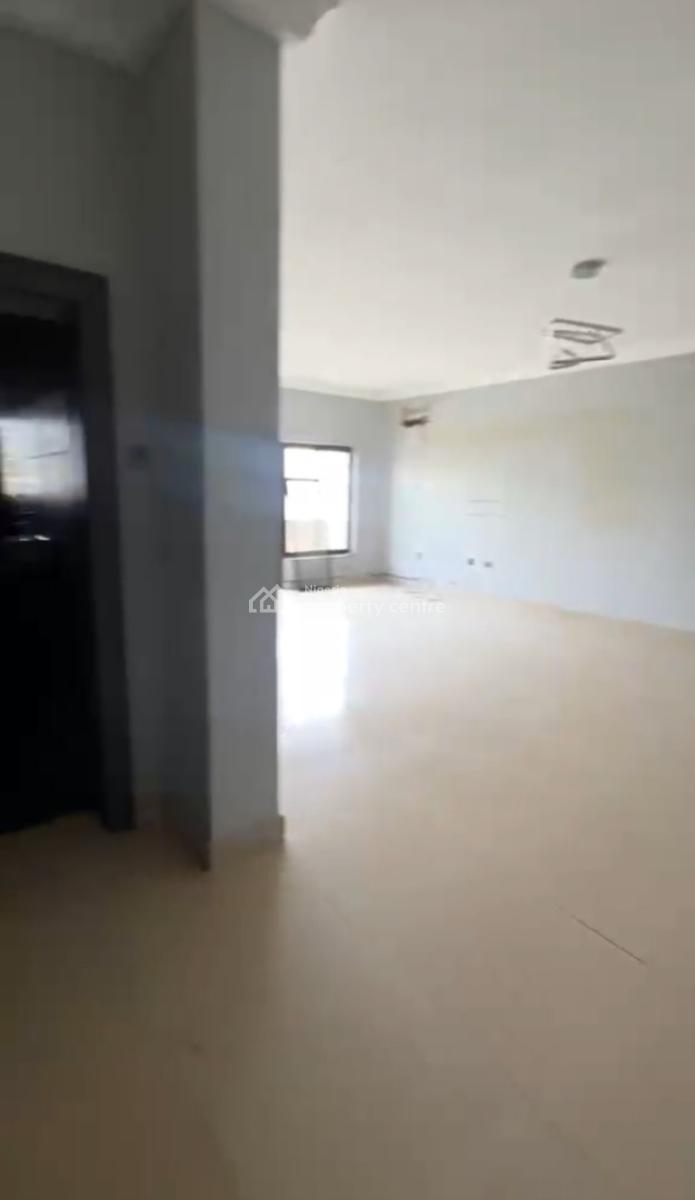 Spacious Service 3bedroom Flat with Bq,gen,elevator,swim/pool, Maitama Main(tarred Rd), Maitama District, Abuja, Flat / Apartment for Rent