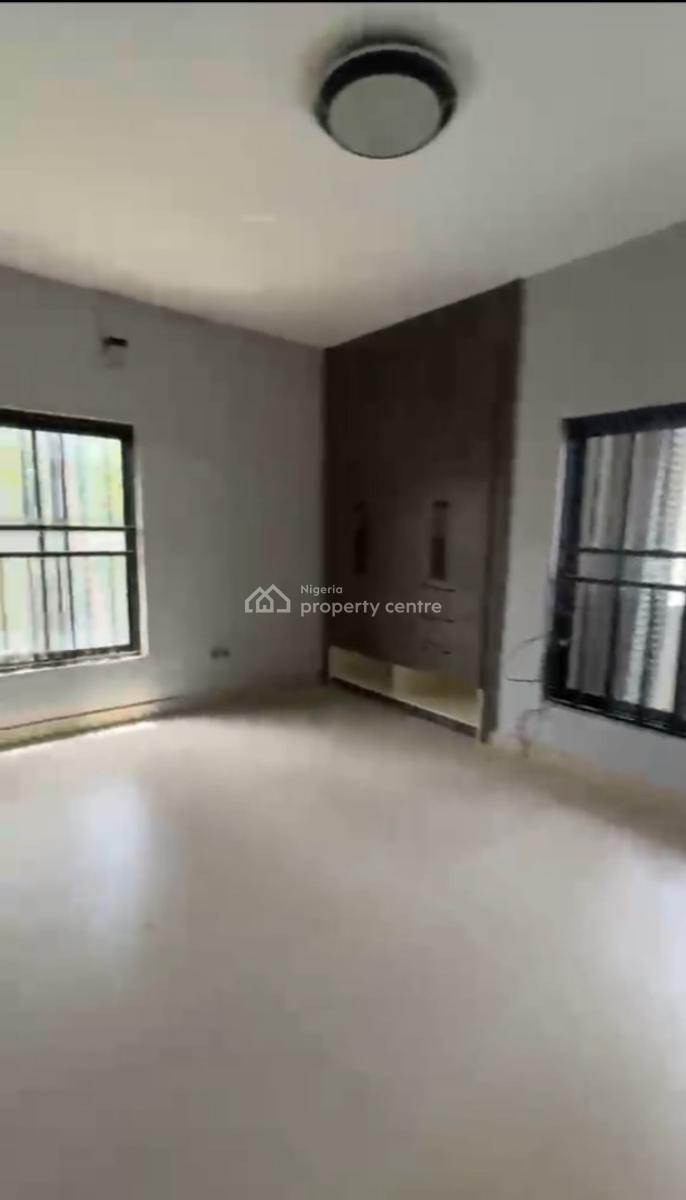 Spacious Service 3bedroom Flat with Bq,gen,elevator,swim/pool, Maitama Main(tarred Rd), Maitama District, Abuja, Flat / Apartment for Rent