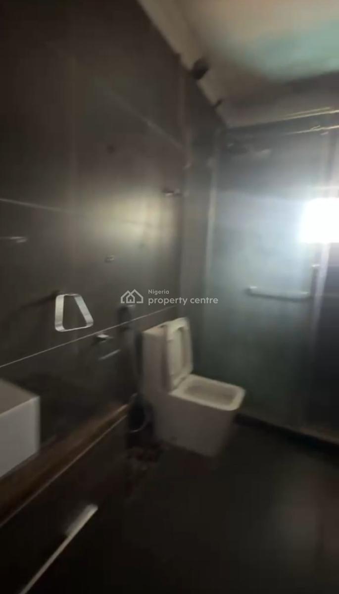 Spacious Service 3bedroom Flat with Bq,gen,elevator,swim/pool, Maitama Main(tarred Rd), Maitama District, Abuja, Flat / Apartment for Rent