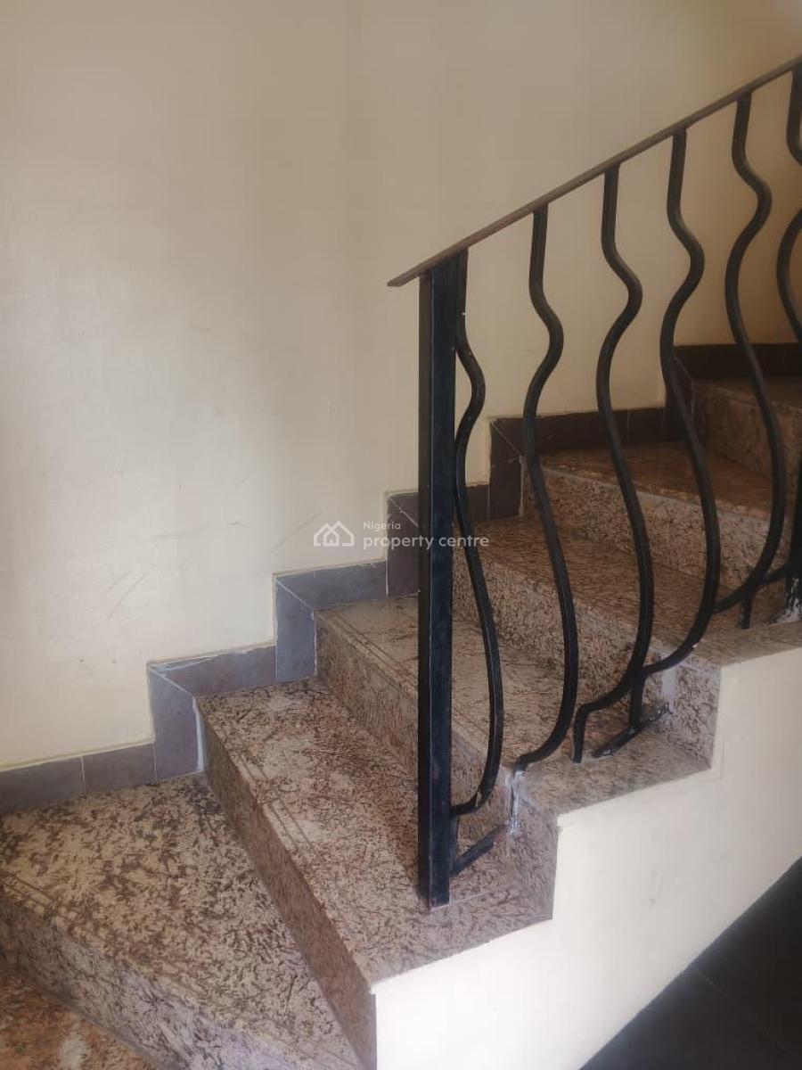 Spacious 3 Bedroom Flat (all Rooms En-suite), Furo Ezimora Street, Lekki Phase 1, Lekki, Lagos, House for Rent