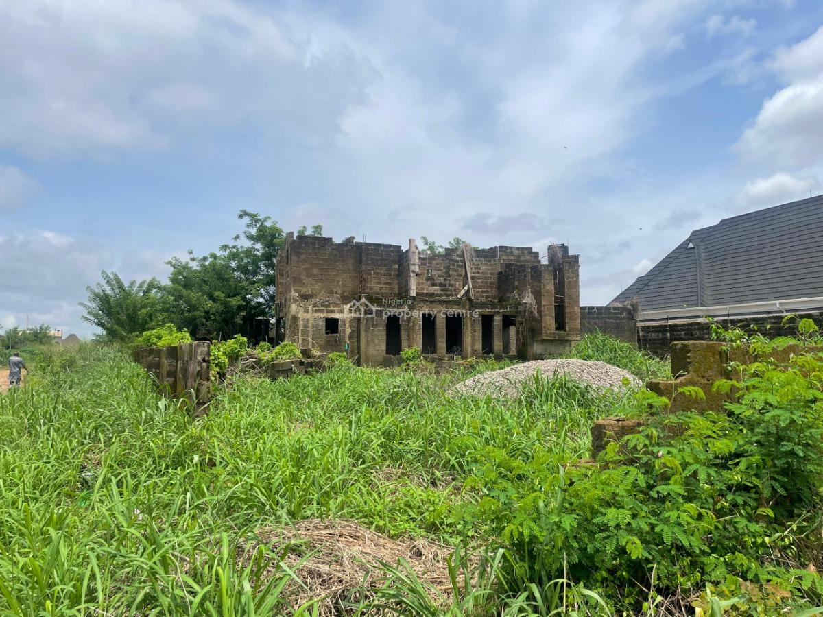Uncompleted Building on More Than a Plot of Land, Alagbaka Extension Akure, Akure, Ondo, Residential Land for Sale