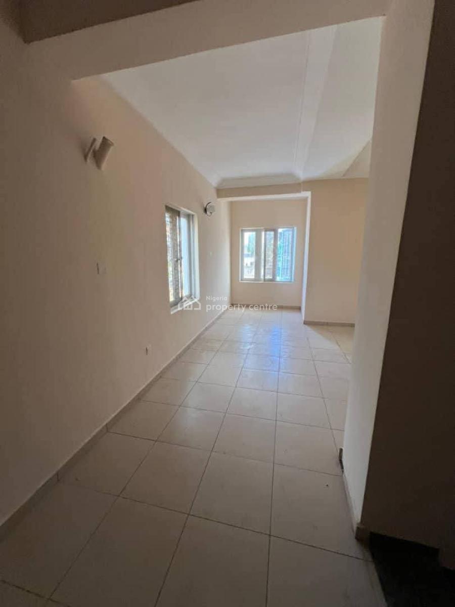 Newly Renovated 4 Bedroom Duplex with Bq, Secured and Serene Area, Guzape District, Abuja, Terraced Duplex for Rent