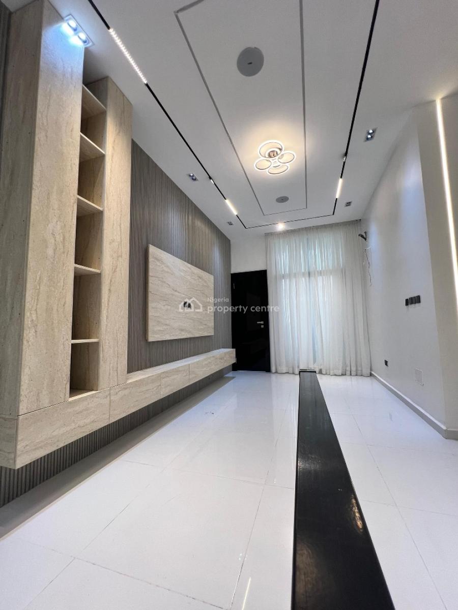 Experience Elegance and Comfort in This Beautifully Designed 5 Bedroom, a Perfect Home for Luxury Living and Long Term Value at Chevron, Lekki, Lagos, Detached Duplex for Sale