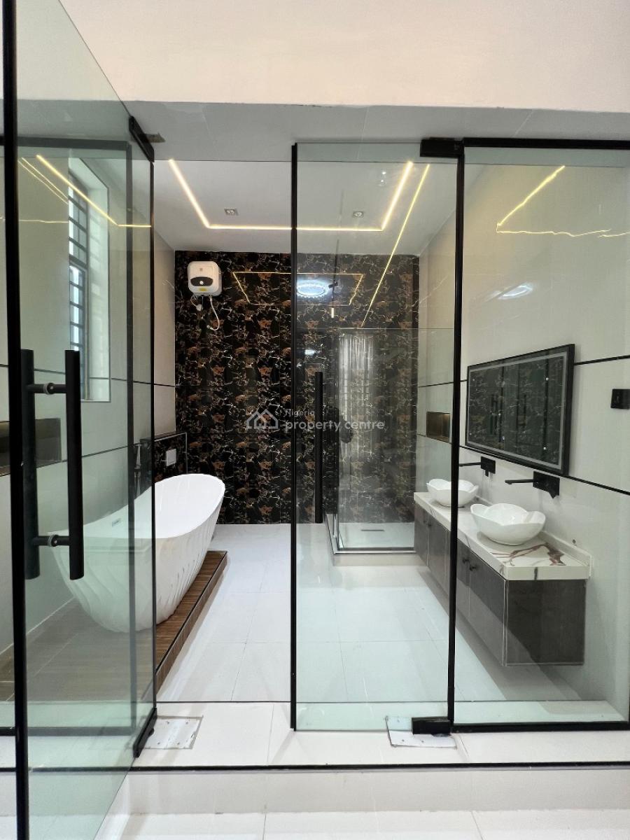 Luxury Meets Comfort in This Classy 5 Bedroom Detached Home, a Perfect Choice for Luxury Family Living & Smart Investment Chevron, Lekki, Lagos, Detached Duplex for Sale
