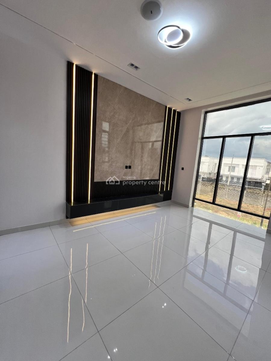 Experience Comfort and Modern Family Living in This Stunning 5 Bedroom, a Perfect Blend of Style, Comfort and Long Term Value Chevron, Lekki, Lagos, Detached Duplex for Sale