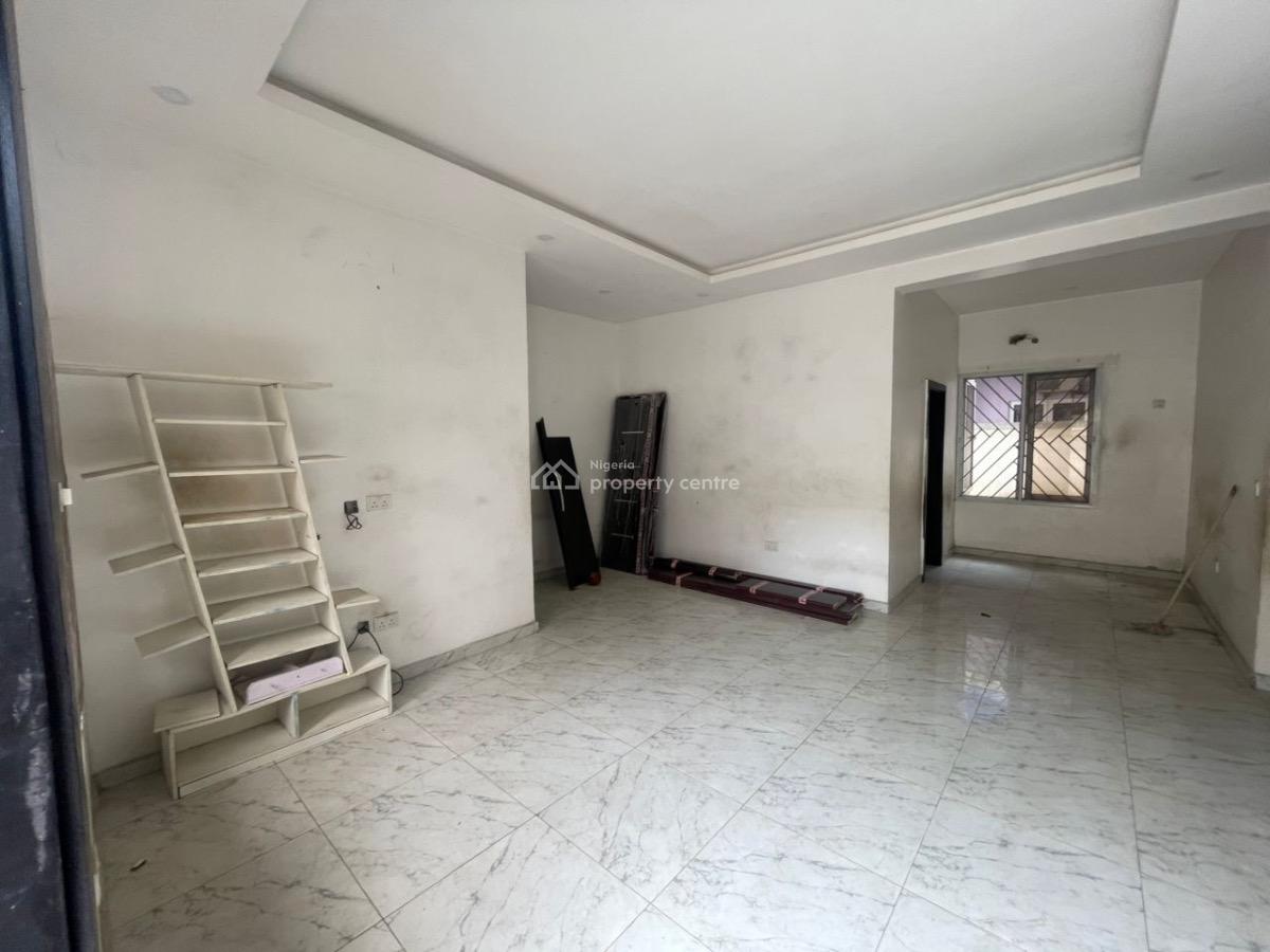 Beautiful 3 Bedroom Flat (all Rooms En-suite), Off T.f Kuboye, By Pinnacle Filling Station, Lekki Phase 1, Lekki, Lagos, House for Rent