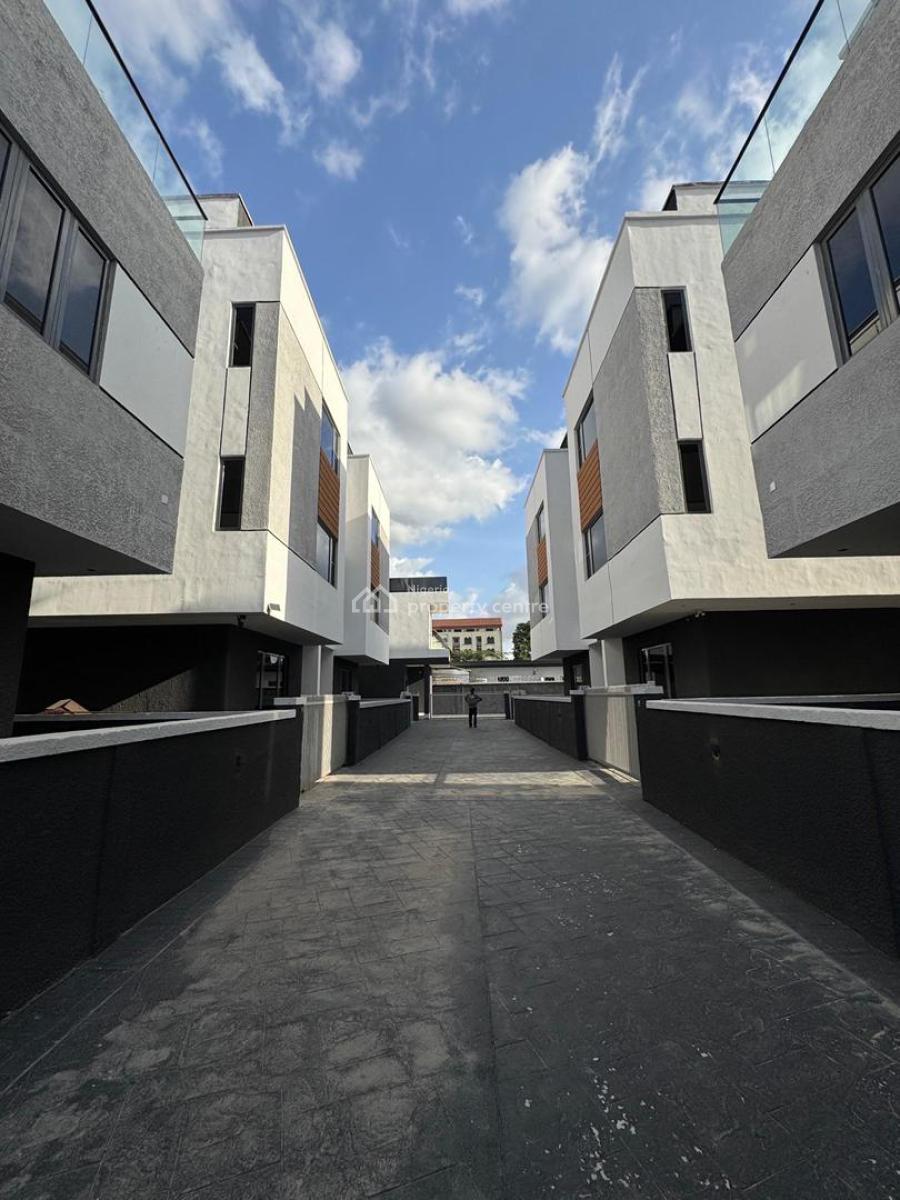 Magnificently Built 4 Bedroom Semi Detached Duplex Plus Bq, Adeniyi Jones, Ikeja, Lagos, Semi-detached Duplex for Sale