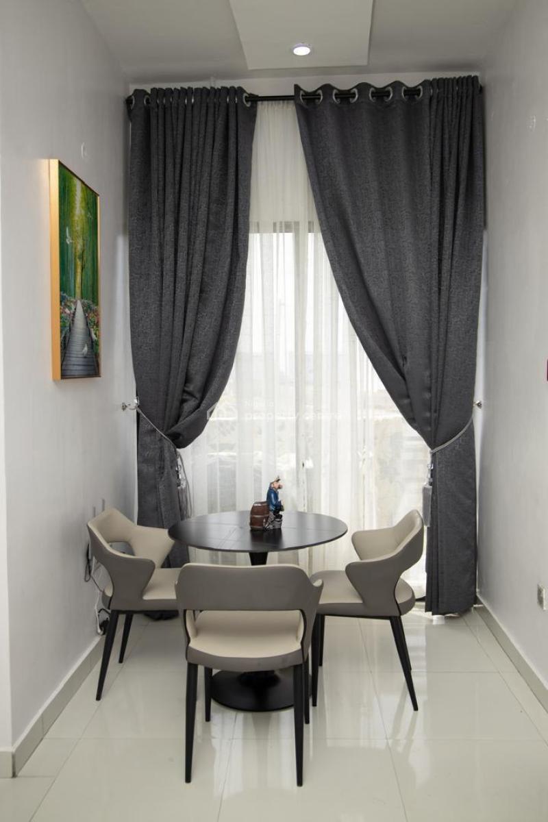 2 Bedroom with Treadmill and Playground, Orchid Road, Lekki, Lagos, Flat / Apartment Short Let