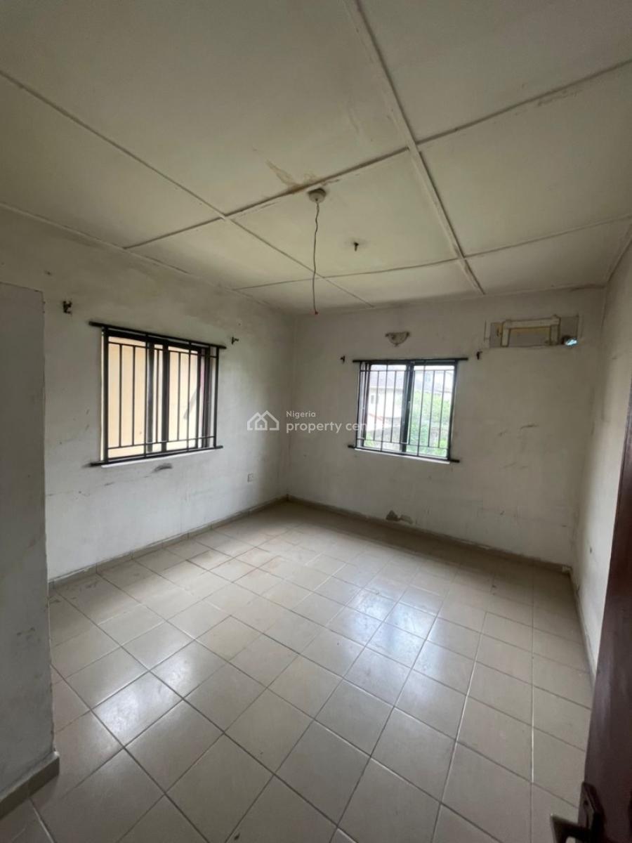 Beautiful 3 Bedroom Flat (upstairs), Off Providence Street, Lekki Phase 1, Lekki, Lagos, House for Rent