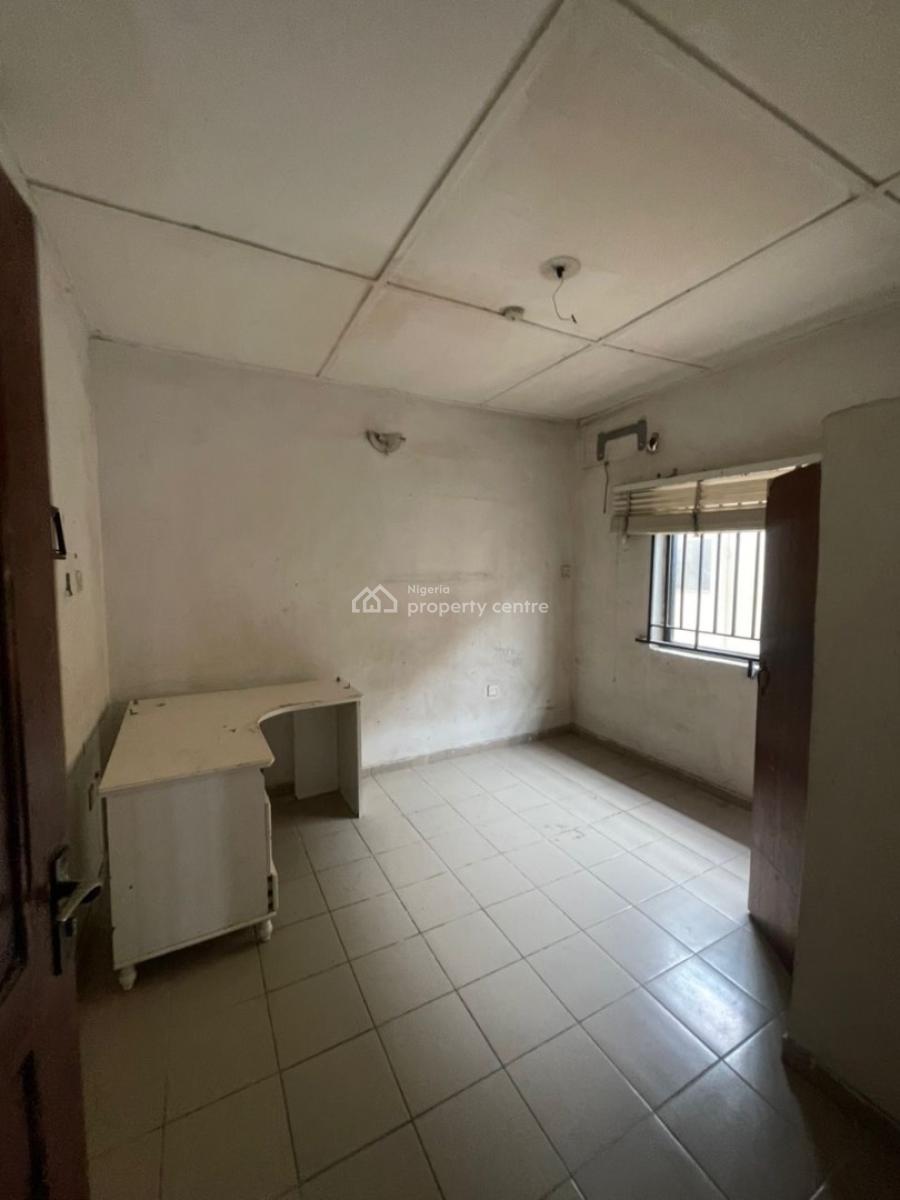 Beautiful 3 Bedroom Flat (upstairs), Off Providence Street, Lekki Phase 1, Lekki, Lagos, House for Rent
