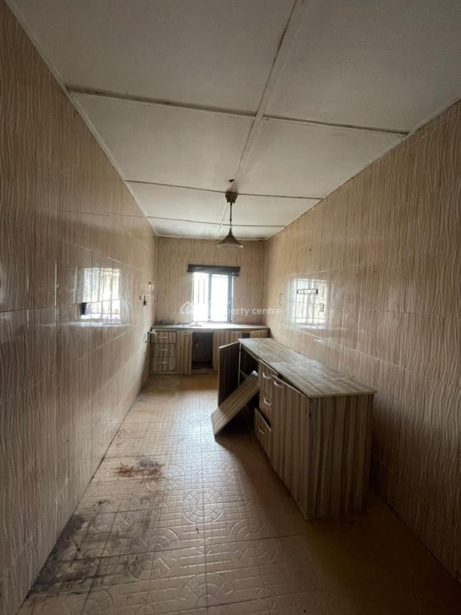 Beautiful 3 Bedroom Flat (upstairs), Off Providence Street, Lekki Phase 1, Lekki, Lagos, House for Rent