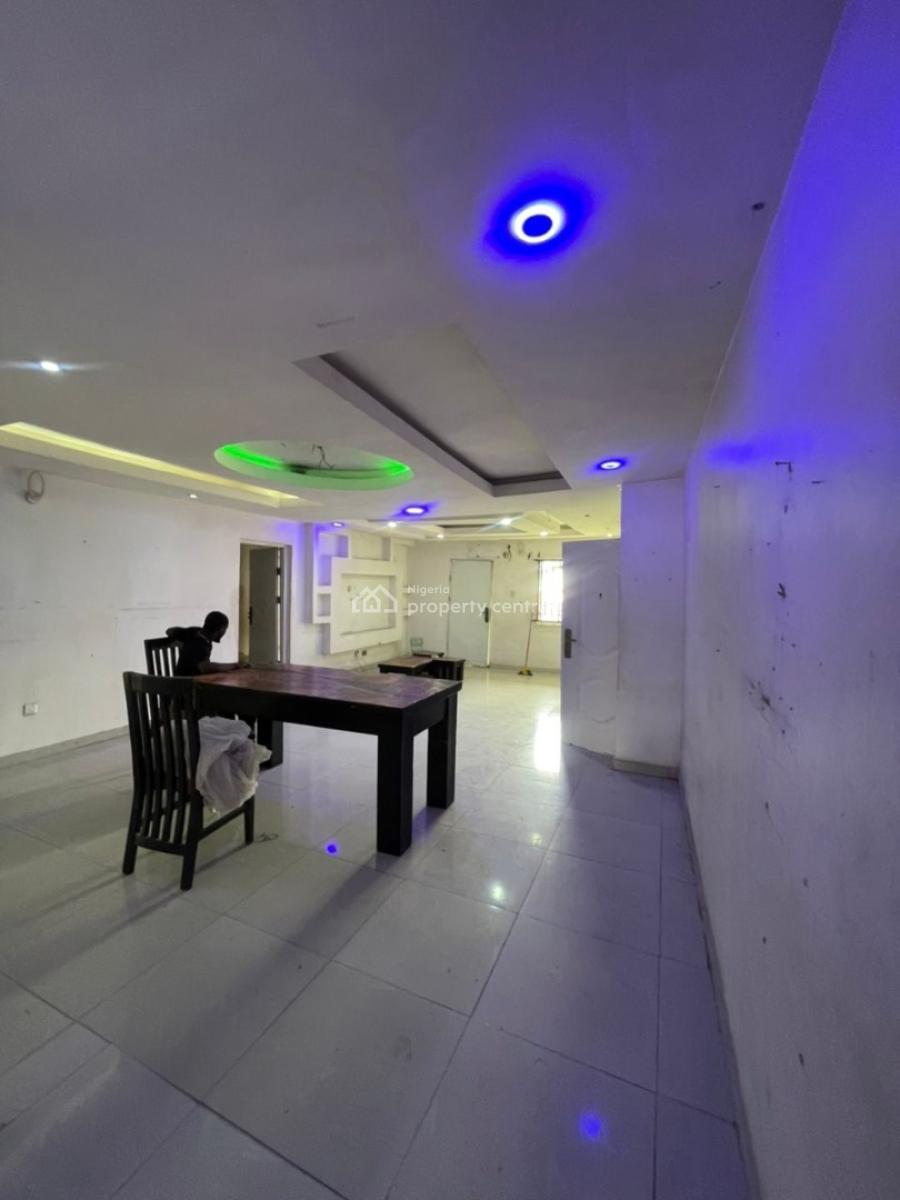 Beautiful 3 Bedroom Flat (upstairs), Off Providence Street, Lekki Phase 1, Lekki, Lagos, House for Rent