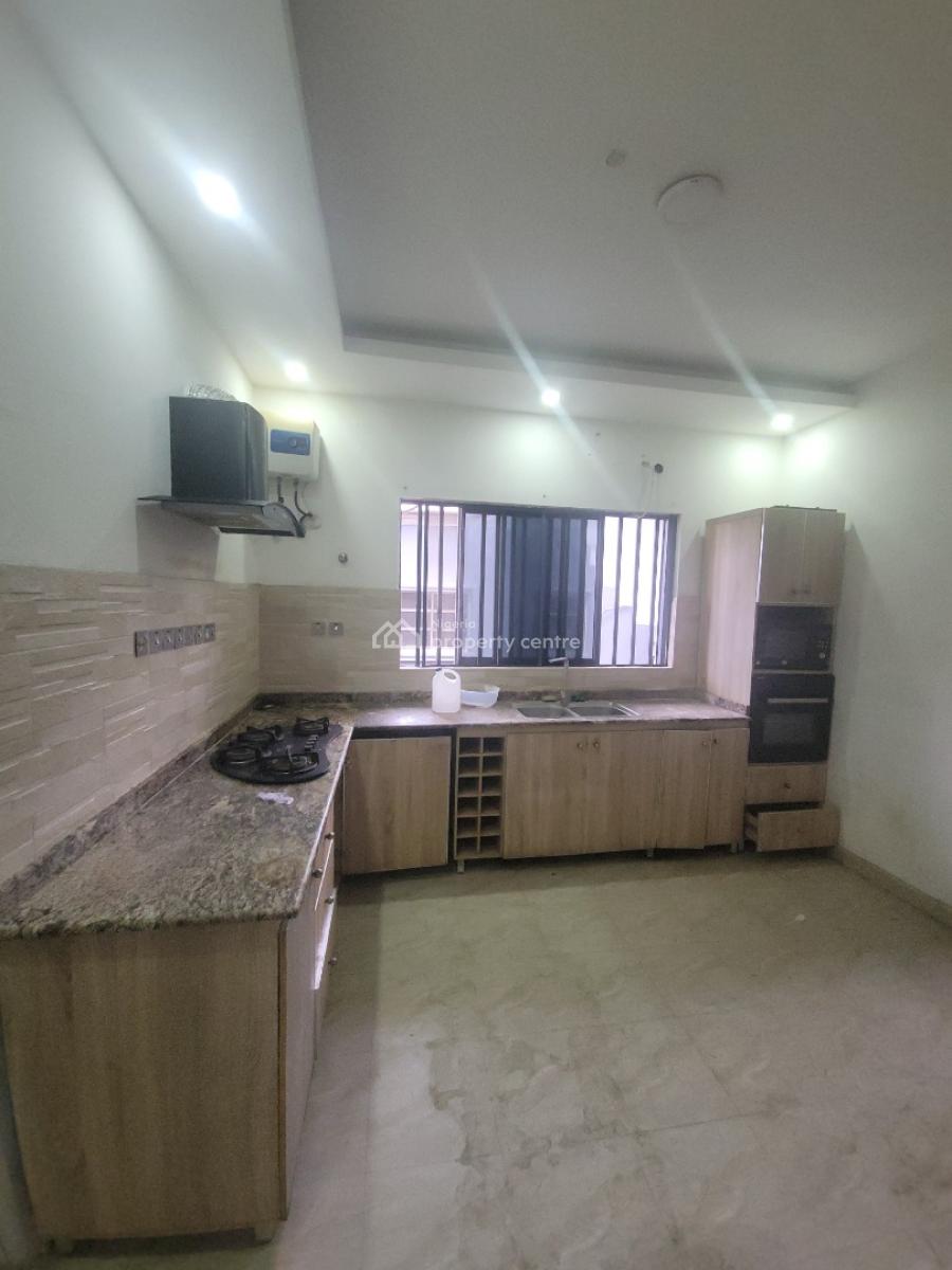 3 Bedroom Flat, Lekki Phase 1, Lekki, Lagos, Flat / Apartment for Rent