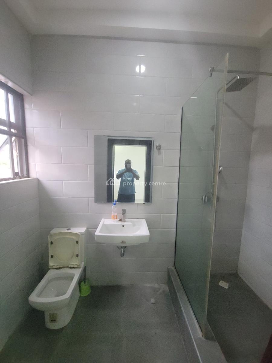 3 Bedroom Flat, Lekki Phase 1, Lekki, Lagos, Flat / Apartment for Rent