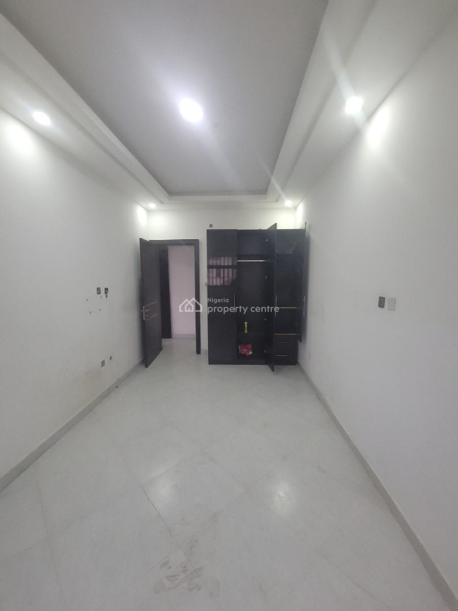 3 Bedroom Flat, Lekki Phase 1, Lekki, Lagos, Flat / Apartment for Rent