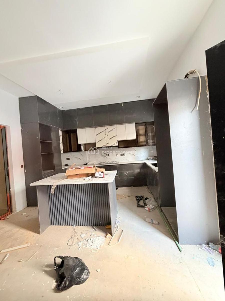 Beautifully Crafted 5 Bedroom Detached Plus Bq in a Well Secured Estat, Gra Phase 1, Magodo, Lagos, Detached Duplex for Sale