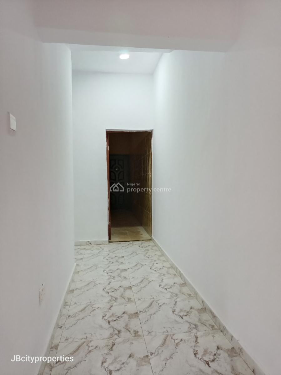 Luxury 2 Bedroom Apartment, Ogombo, Ogombo, Ajah, Lagos, Flat / Apartment for Rent