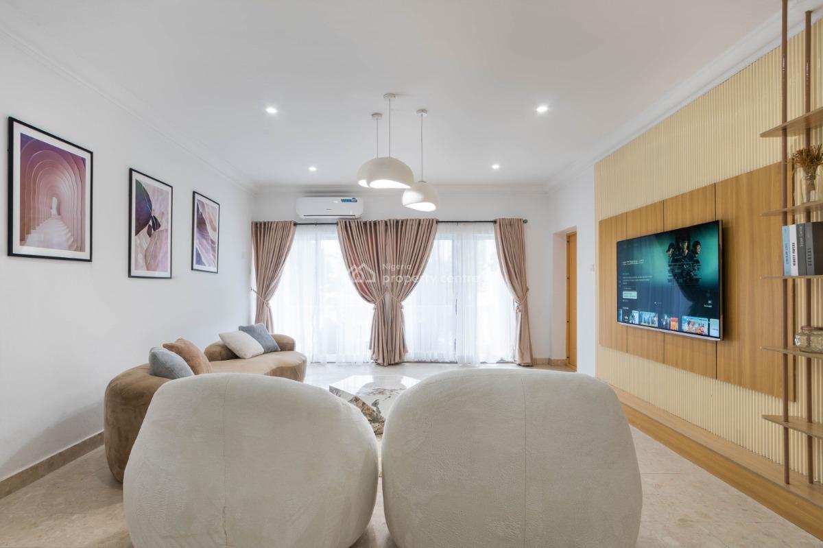 Fully Furnished and Luxurious 4 Bedroom Apartment with Bq, Lekki Phase 1, Lekki, Lagos, Flat / Apartment for Rent