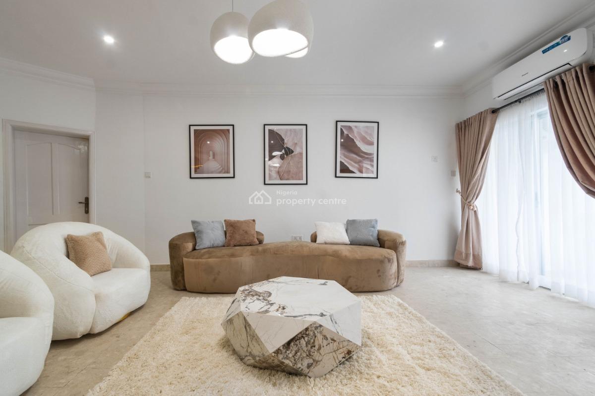 Fully Furnished and Luxurious 4 Bedroom Apartment with Bq, Lekki Phase 1, Lekki, Lagos, Flat / Apartment for Rent