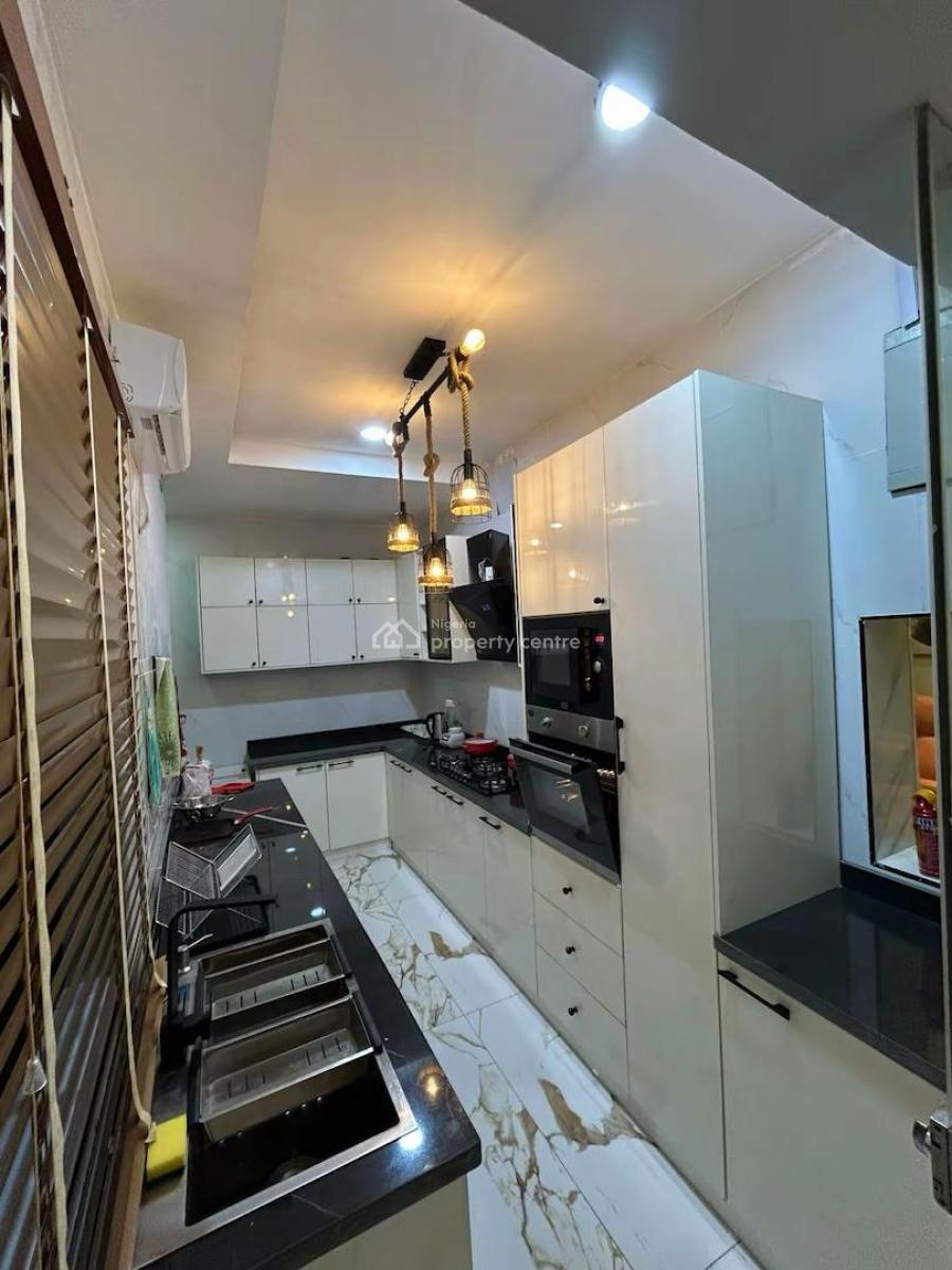 2 Bedroom Semi Detached Apartment, Off Freedom Way, Lekki Phase 1, Lekki, Lagos, Semi-detached Duplex Short Let