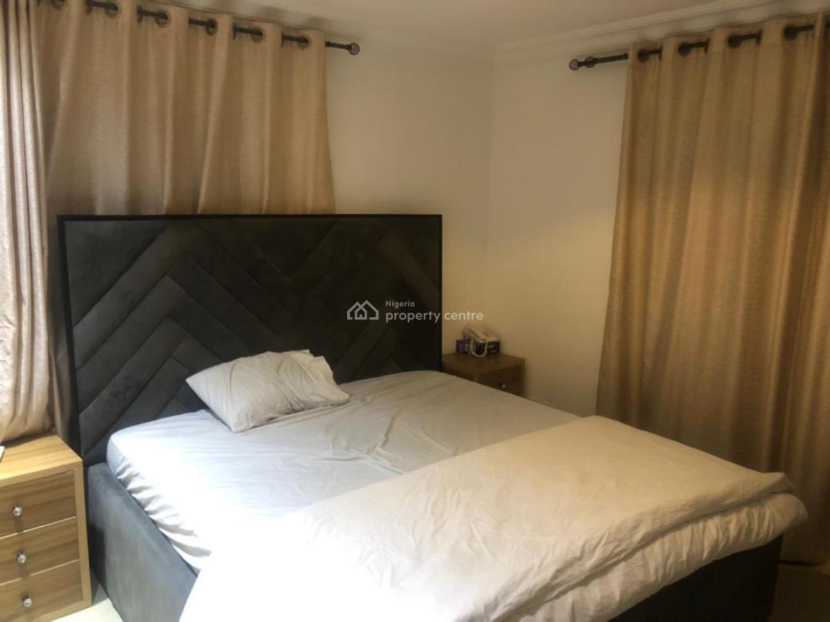 Fully Furnished Standard Room in a Shared Apartment, Admiralty Way, Lekki Phase 1, Lekki, Lagos, Self Contain (single Rooms) for Rent