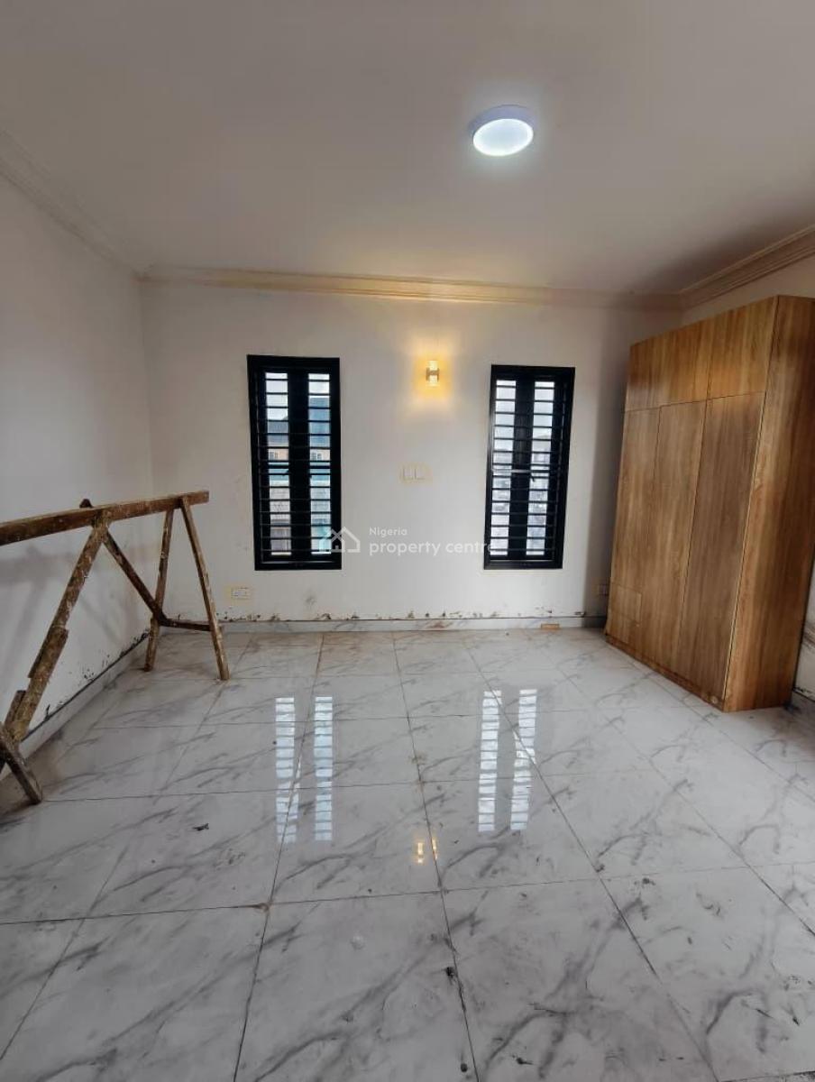 Beautifully Designed 2 Bedroom Apartment, Yaba, Lagos, Flat / Apartment for Sale