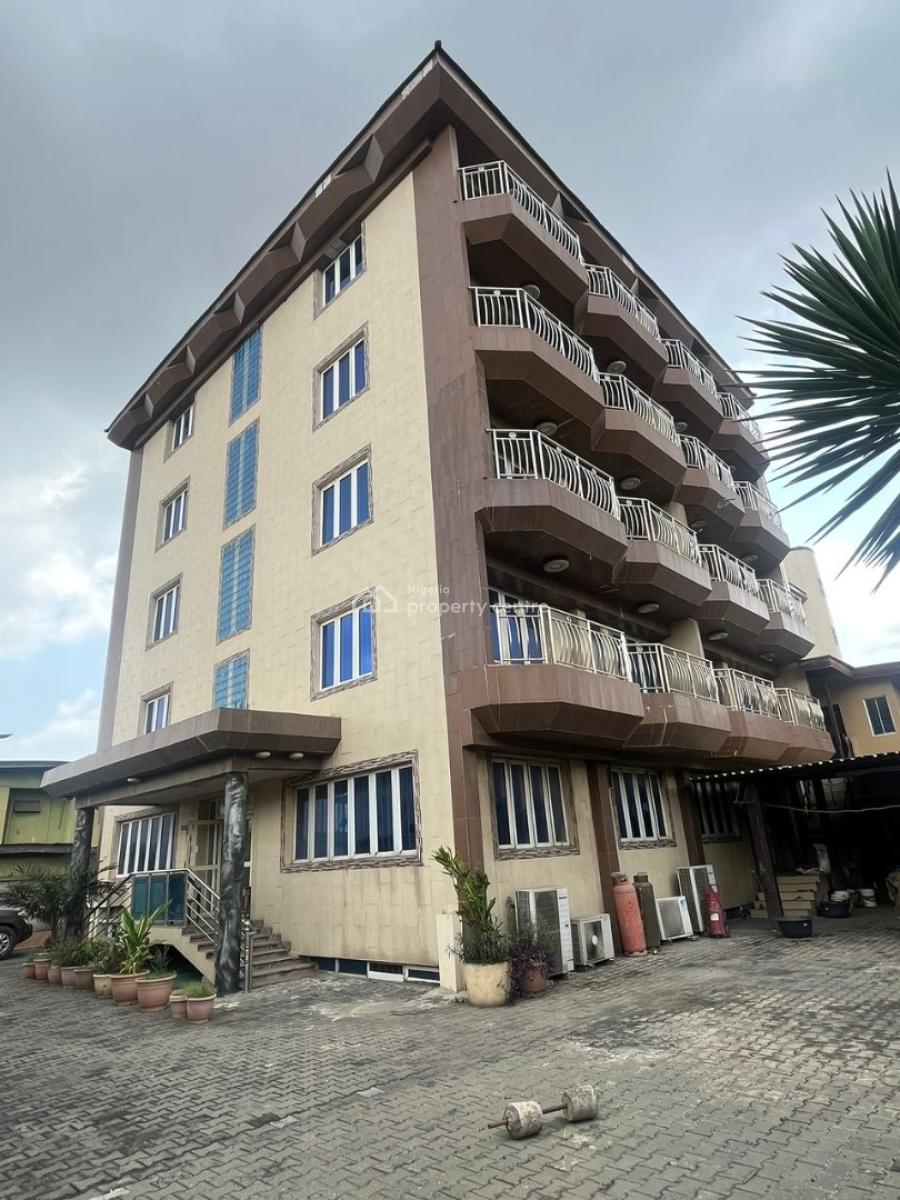 Well Structured and Furnished Hotel, Onipanu, Shomolu, Lagos, Hotel / Guest House for Rent