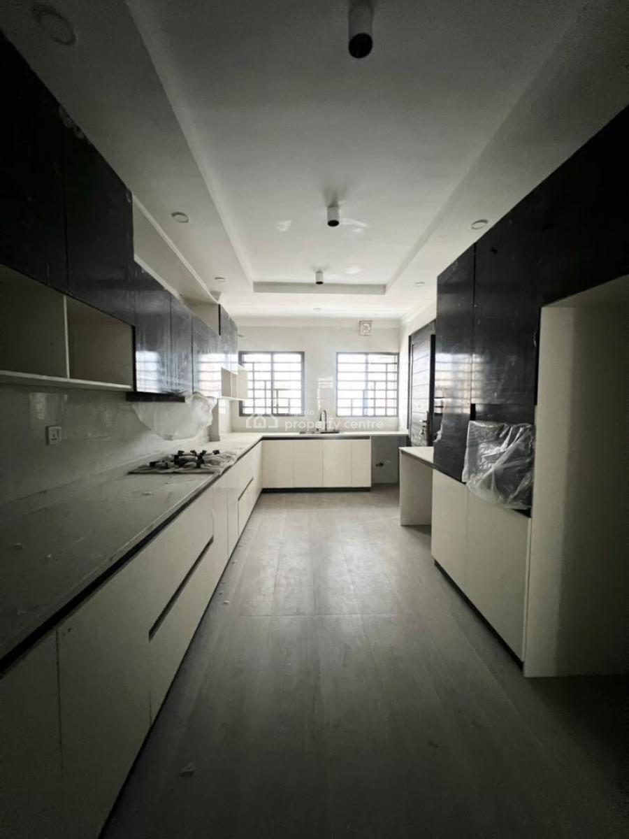 Family Friendly 4 Bedroom Apartment Bedroom with Private Cinema and Bq, Lekki Phase 1, Lekki, Lagos, Detached Duplex for Sale