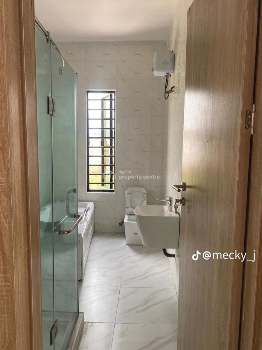 Stunning 4 Bedroom Semi-detached Duplex with Bq, Oral Estate, Lekki Expressway, Lekki, Lagos, Semi-detached Duplex for Rent