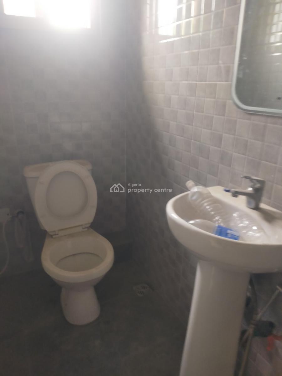 4 Bedroom Flat Up at Gbagada, Medina Estate Road Gbagada, Gbagada, Lagos, Flat / Apartment for Rent