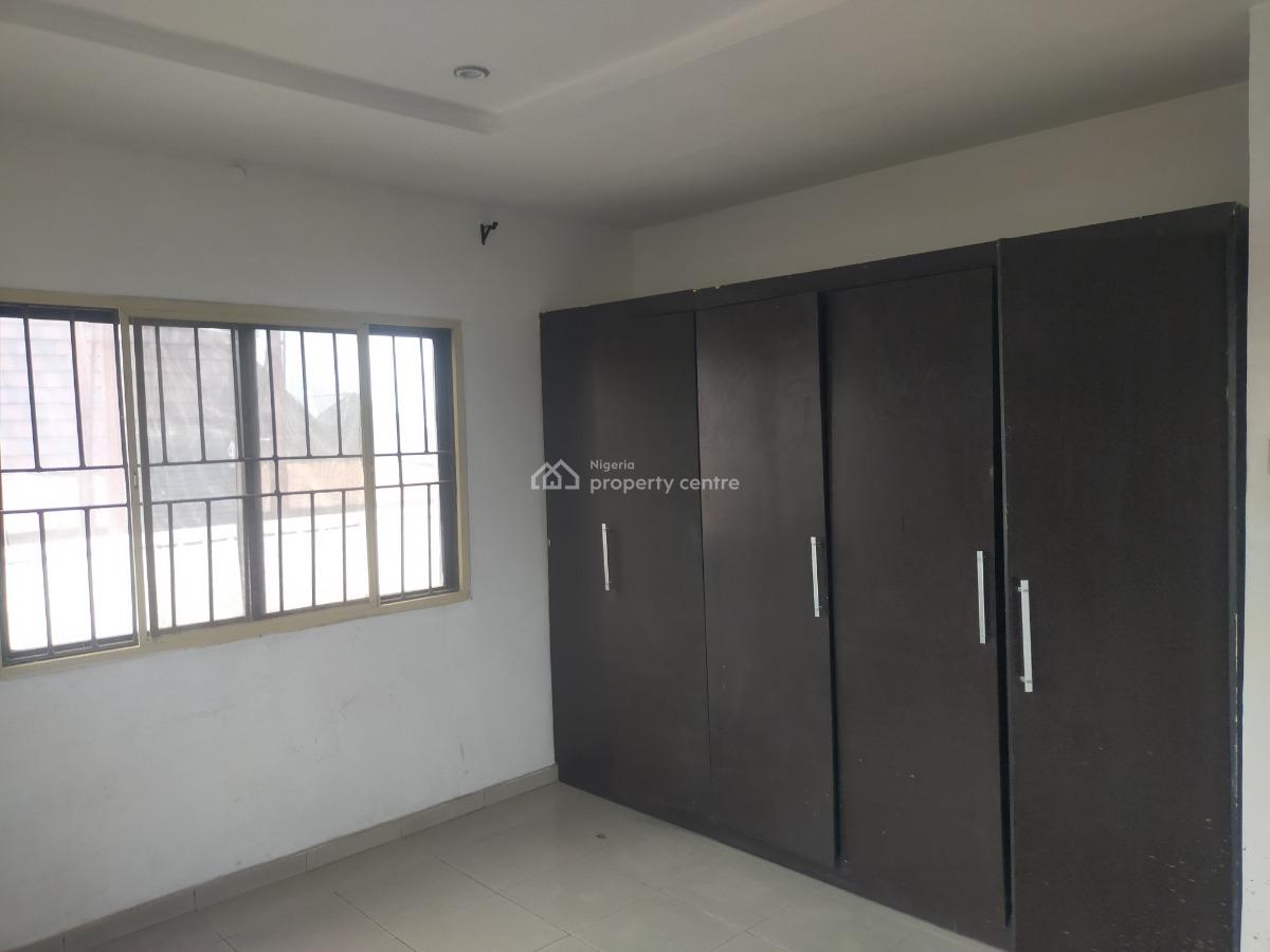 4 Bedroom Flat Up at Gbagada, Medina Estate Road Gbagada, Gbagada, Lagos, Flat / Apartment for Rent