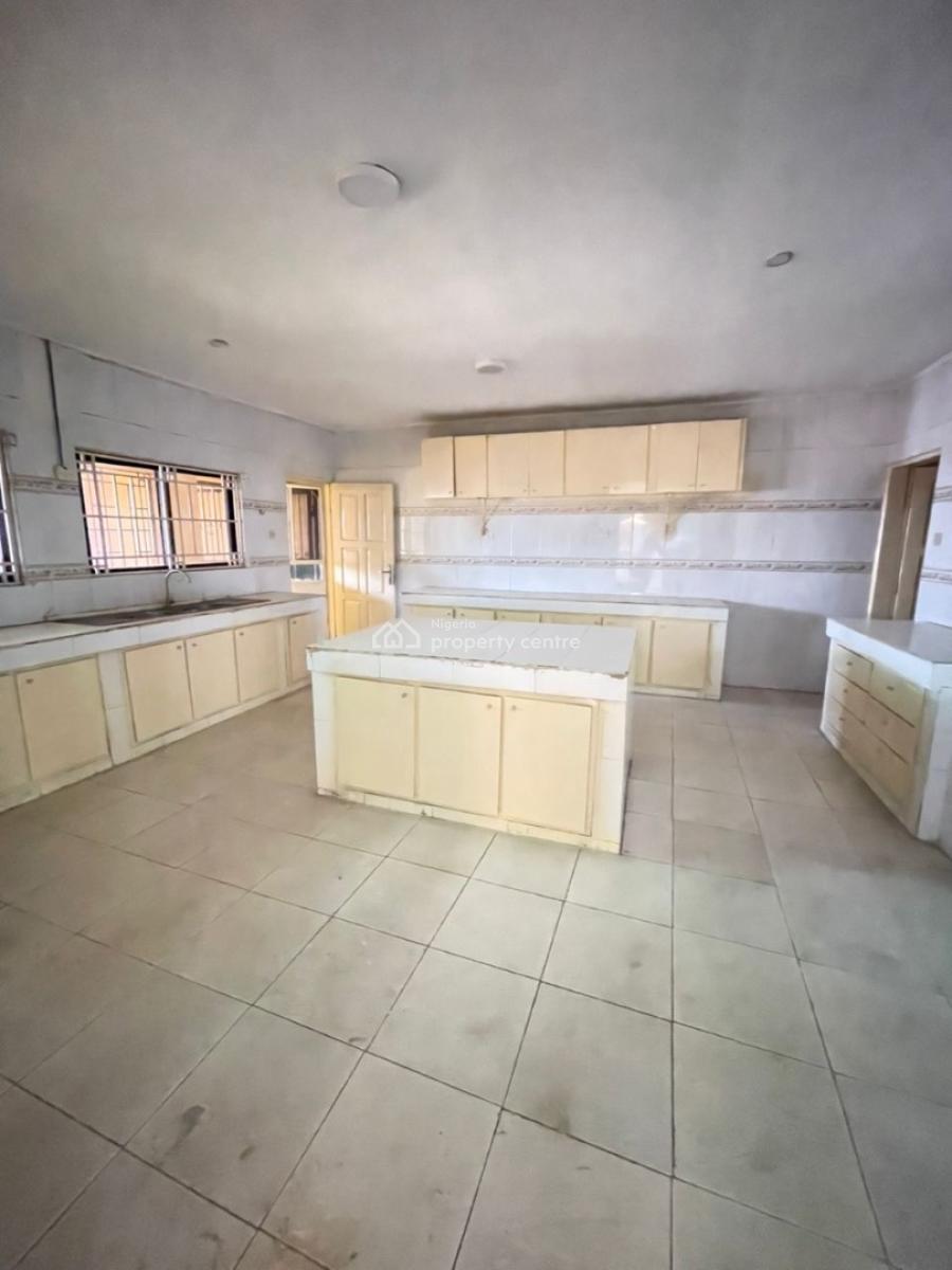 Large 4 Bedroom Penthouse, Lekki Phase 1, Lekki, Lagos, House for Rent