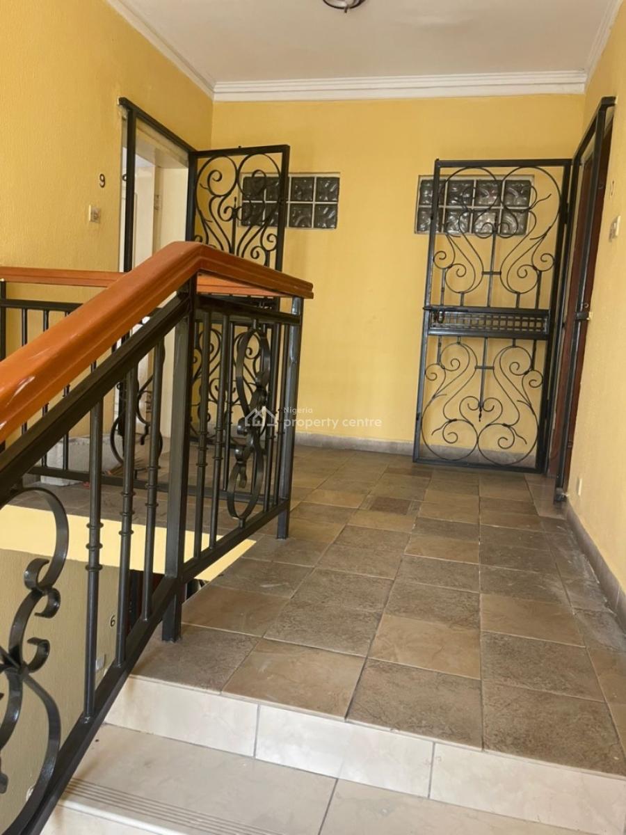 Large 4 Bedroom Penthouse, Lekki Phase 1, Lekki, Lagos, House for Rent