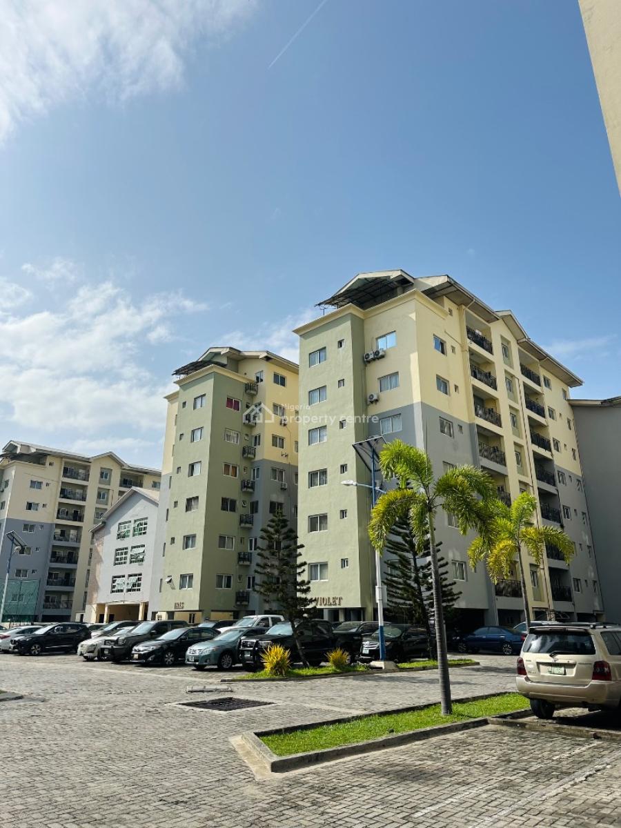 Spacious Furnished 3-bedroom with Bq, Lekki Phase 1, Lekki, Lagos, Flat / Apartment for Sale