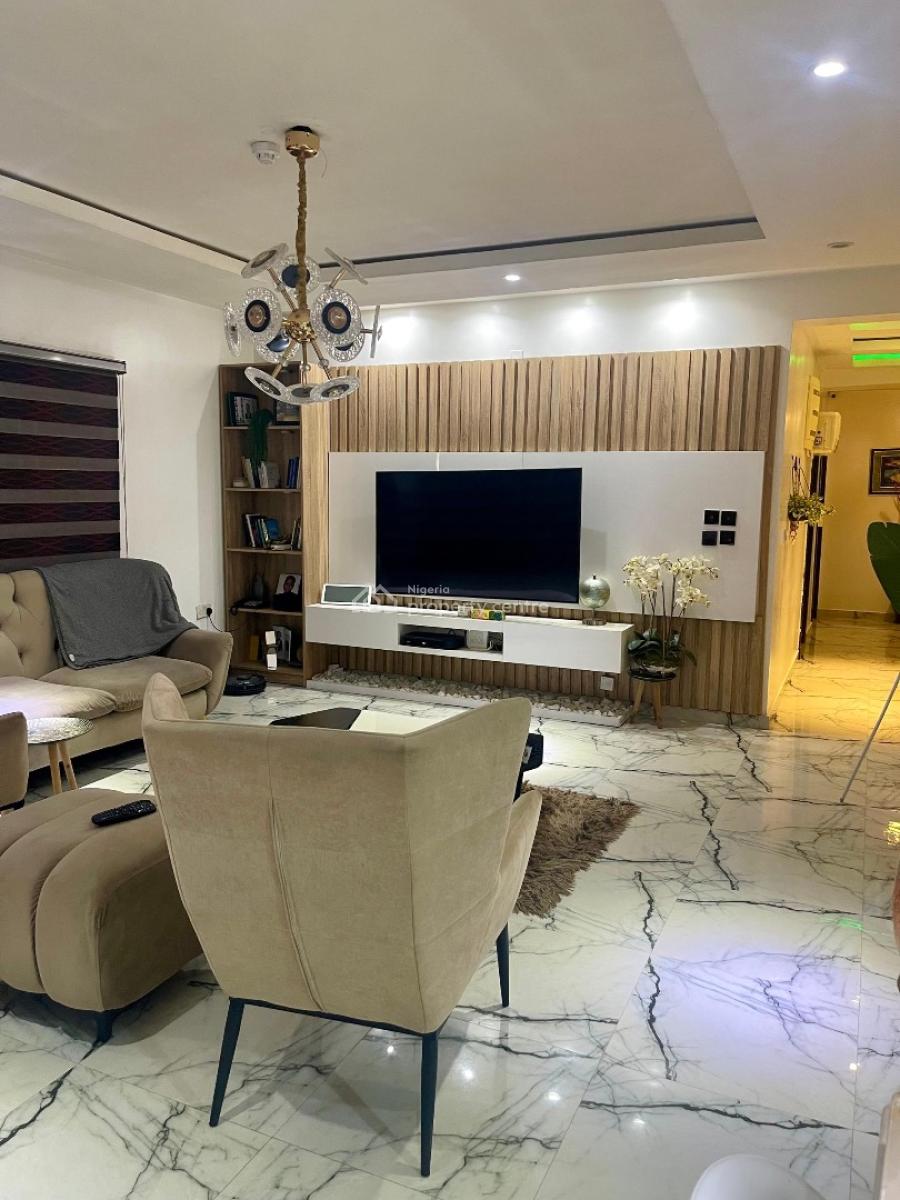 Spacious Furnished 3-bedroom with Bq, Lekki Phase 1, Lekki, Lagos, Flat / Apartment for Sale