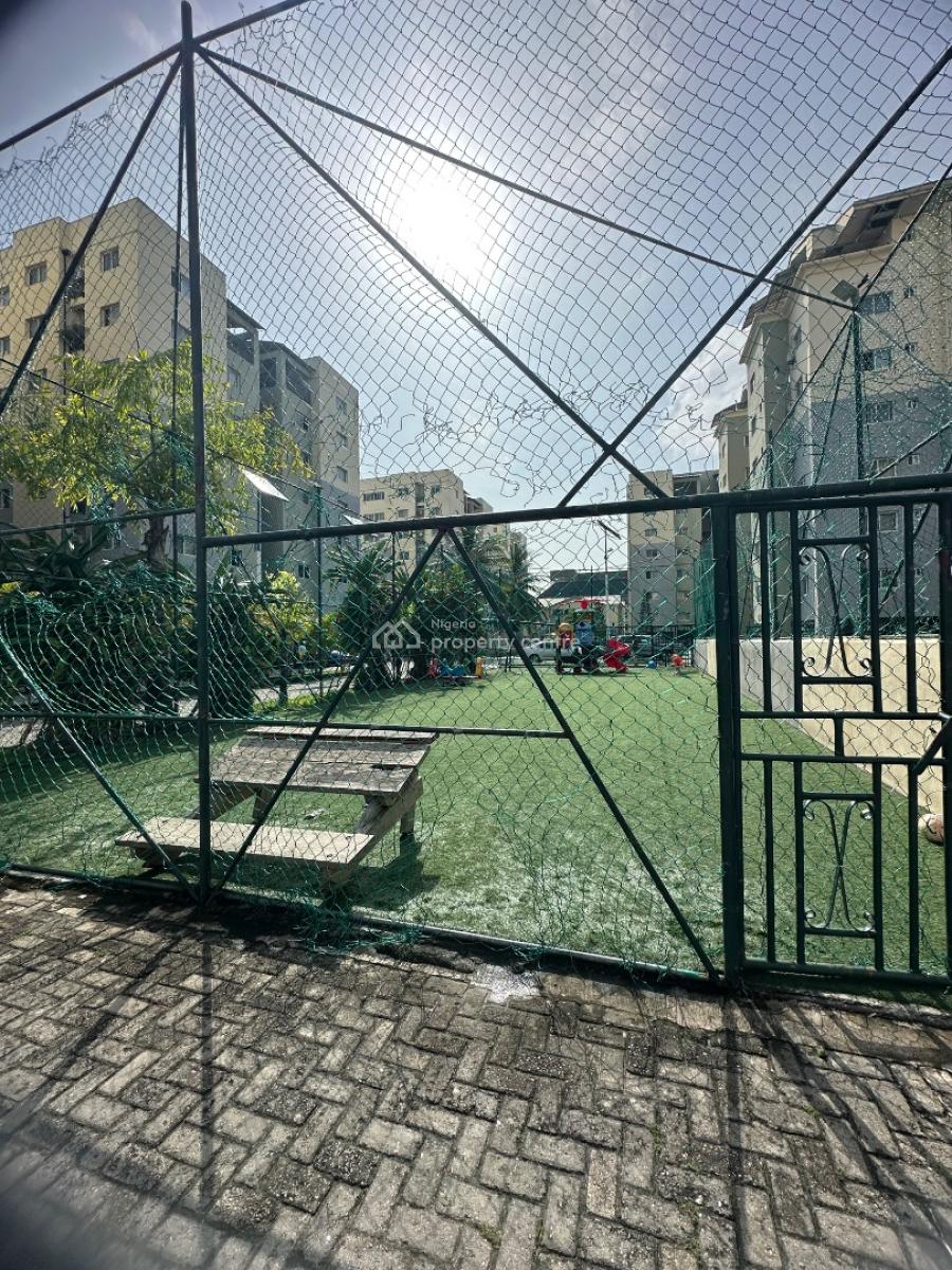 Spacious Furnished 3-bedroom with Bq, Lekki Phase 1, Lekki, Lagos, Flat / Apartment for Sale