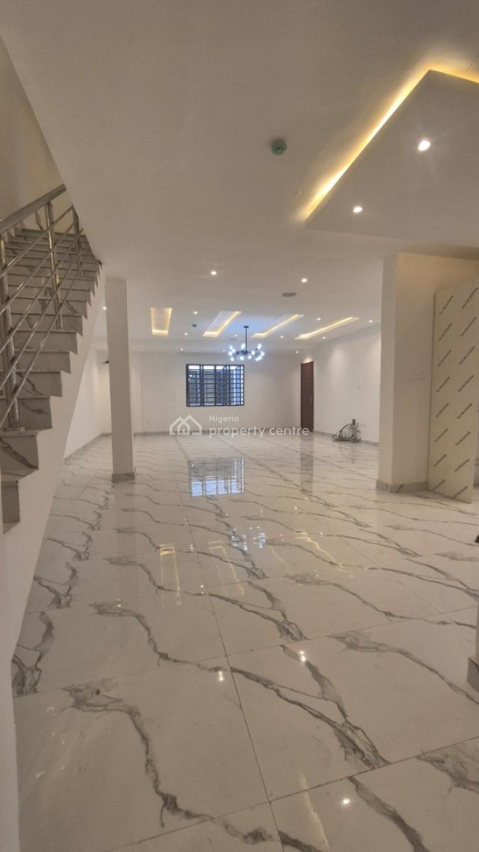 3 Bedroom Penthouse 780m, Off Isaac John, Ikeja Gra, Ikeja, Lagos, Flat / Apartment for Sale