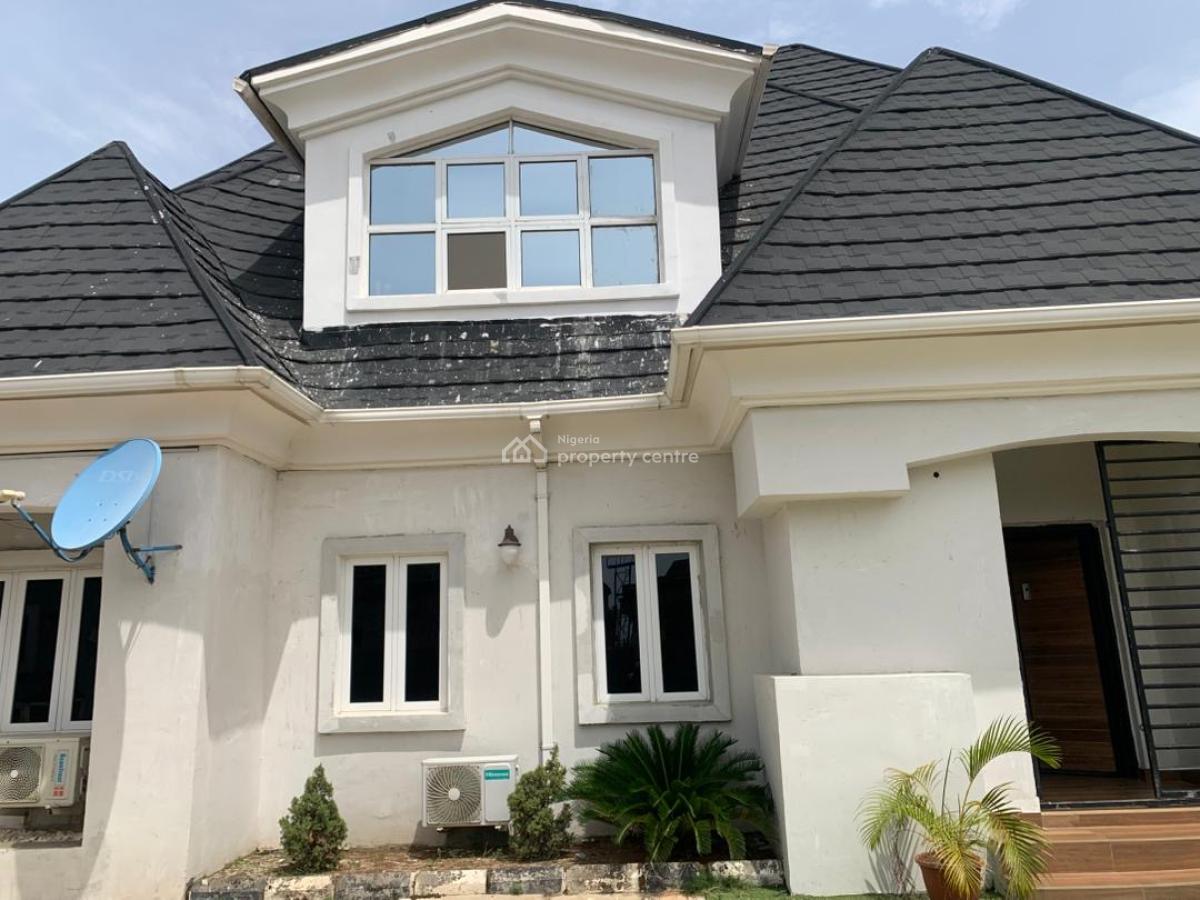 Furnished 3-bedroom Penthouse + 2 Bq, Oil Spring Estate, Lugbe District, Abuja, Detached Duplex for Sale