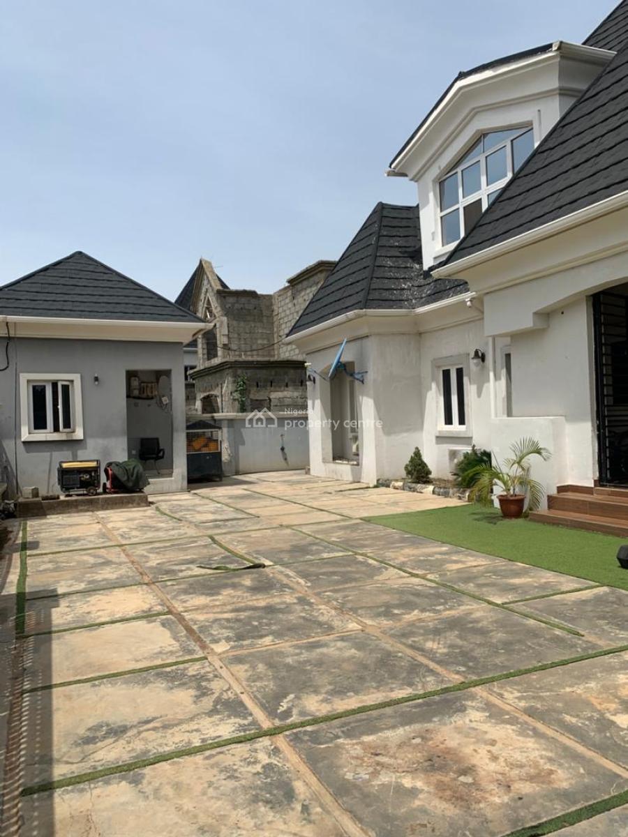 Furnished 3-bedroom Penthouse + 2 Bq, Oil Spring Estate, Lugbe District, Abuja, Detached Duplex for Sale