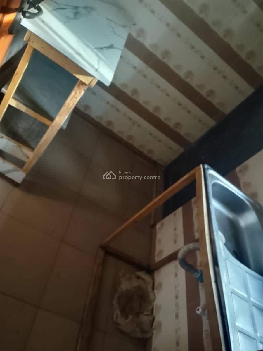 a Beautiful 2 Bedroom Apartment, First Gate, Ikorodu, Lagos, Flat / Apartment for Rent