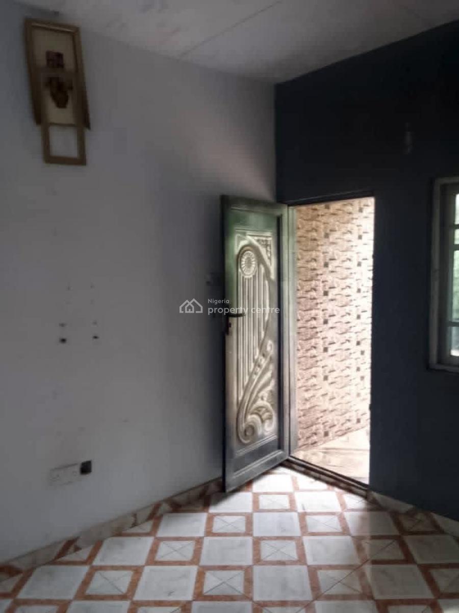 a Beautiful 2 Bedroom Apartment, First Gate, Ikorodu, Lagos, Flat / Apartment for Rent