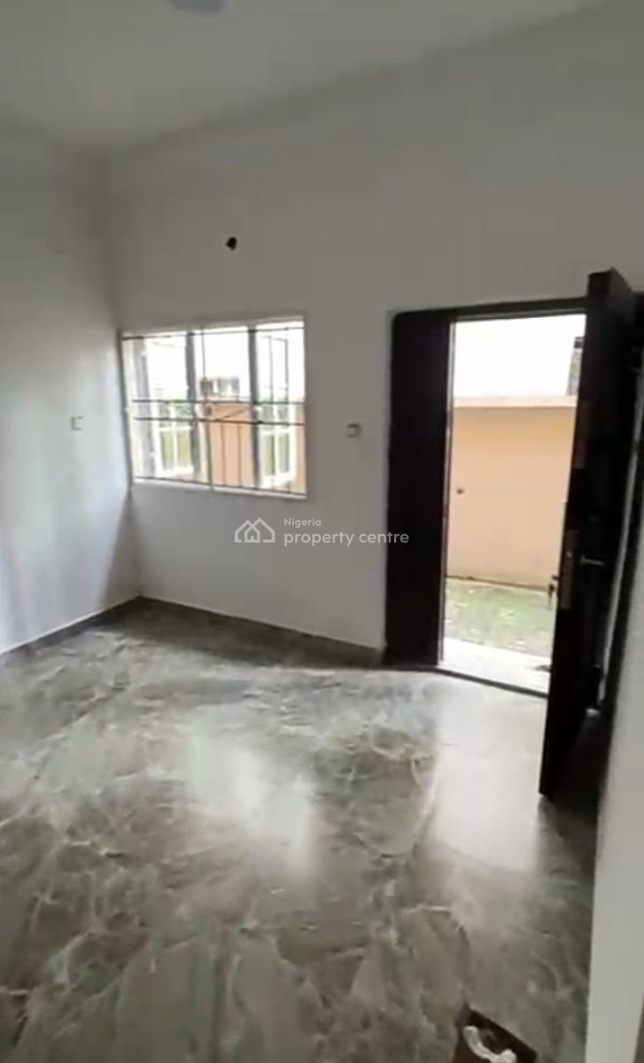 Modern and Spacious 2 Spacious Bedroom Apartment { Video}, Lekki Scheme 2 Abraham Adesanya, Ajah, Lagos, Flat / Apartment for Rent