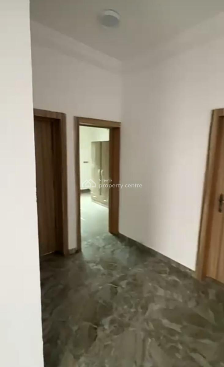 Modern and Spacious 2 Spacious Bedroom Apartment { Video}, Lekki Scheme 2 Abraham Adesanya, Ajah, Lagos, Flat / Apartment for Rent