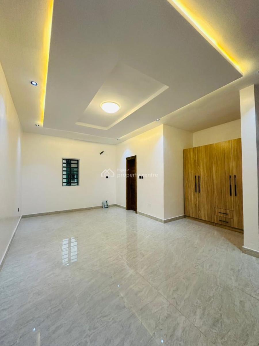 5 Bedroom Detached Duplex at Magodo Phase 2, Gra Phase 2, Magodo, Lagos, Detached Duplex for Sale