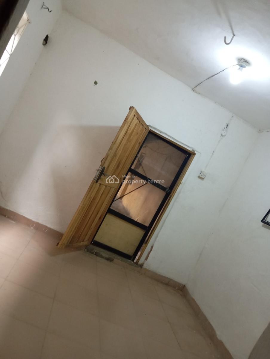 Roomselfcontain, Cac Street Off Demurin Road Ketu Lagos, Ketu, Lagos, Self Contain (single Rooms) for Rent