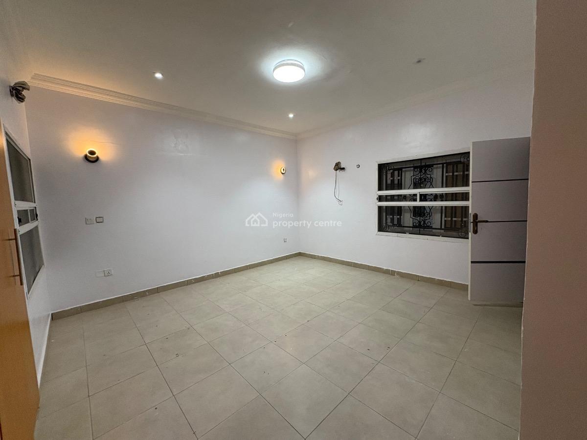 a Well-maintained 3-bedroom Apartment in an Estate, Bridgegate Estate, Agungi, Lekki, Lagos, Flat / Apartment for Rent