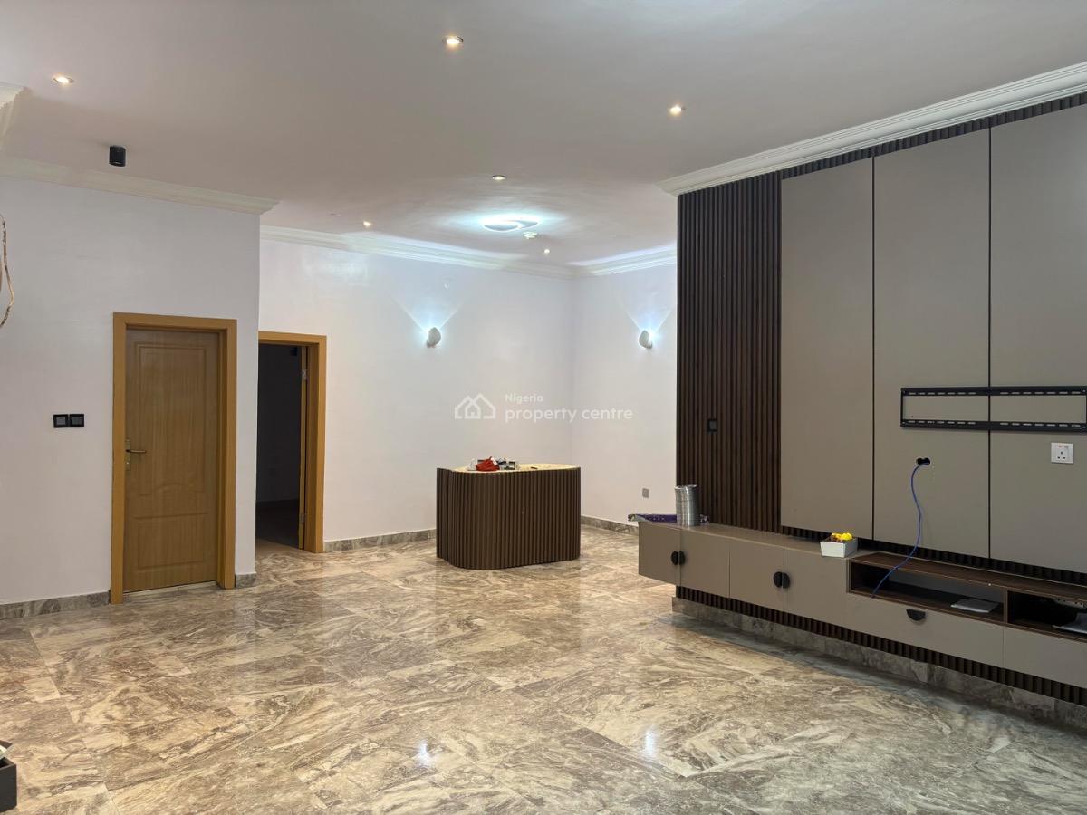 a Well-maintained 3-bedroom Apartment in an Estate, Bridgegate Estate, Agungi, Lekki, Lagos, Flat / Apartment for Rent