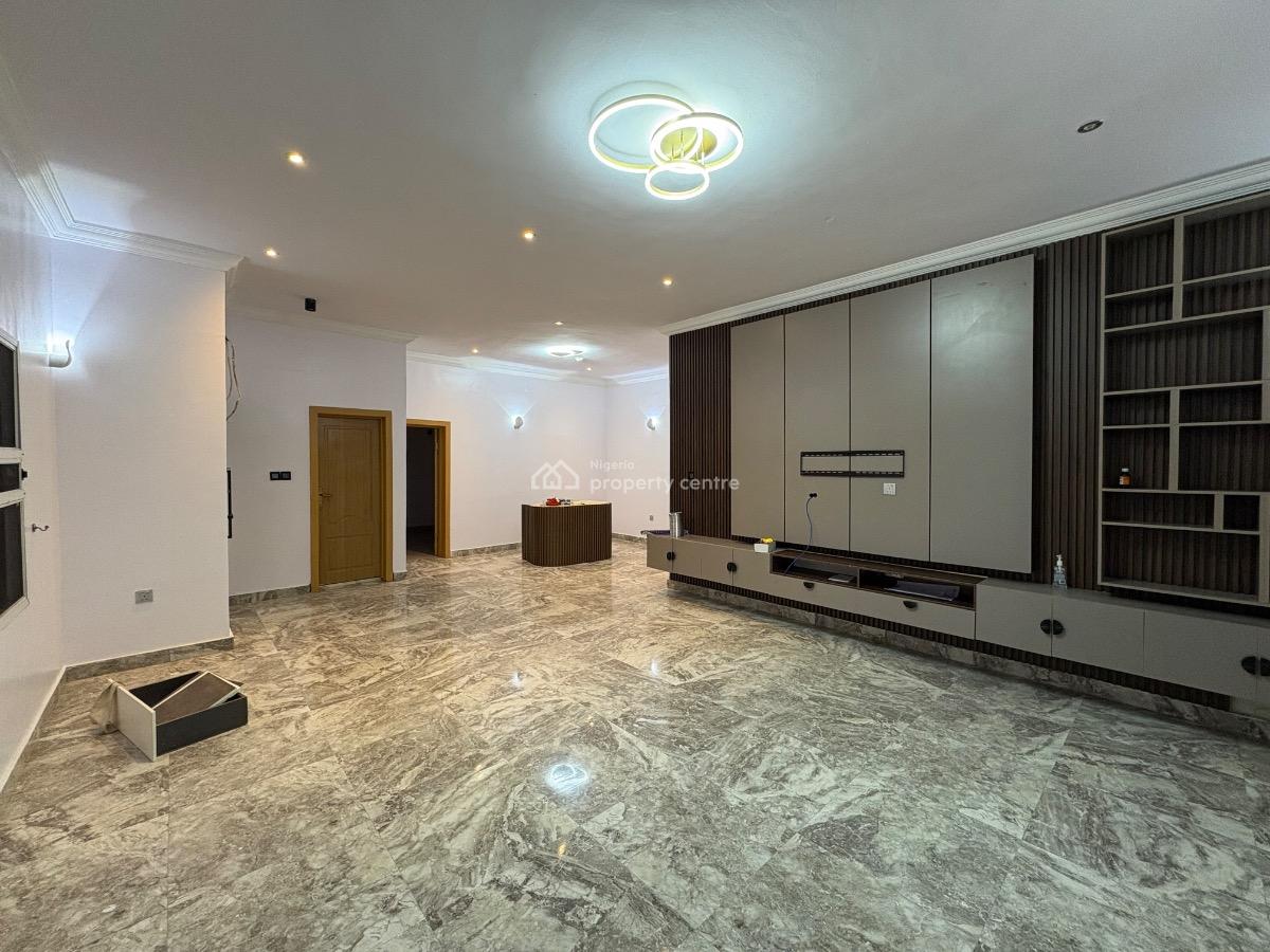 a Well-maintained 3-bedroom Apartment in an Estate, Bridgegate Estate, Agungi, Lekki, Lagos, Flat / Apartment for Rent